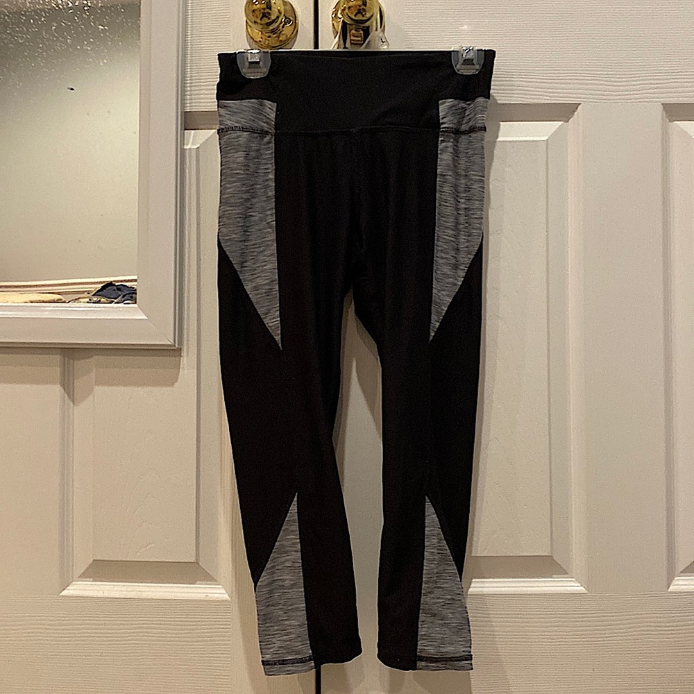 Small/medium black and grey workout leggings.